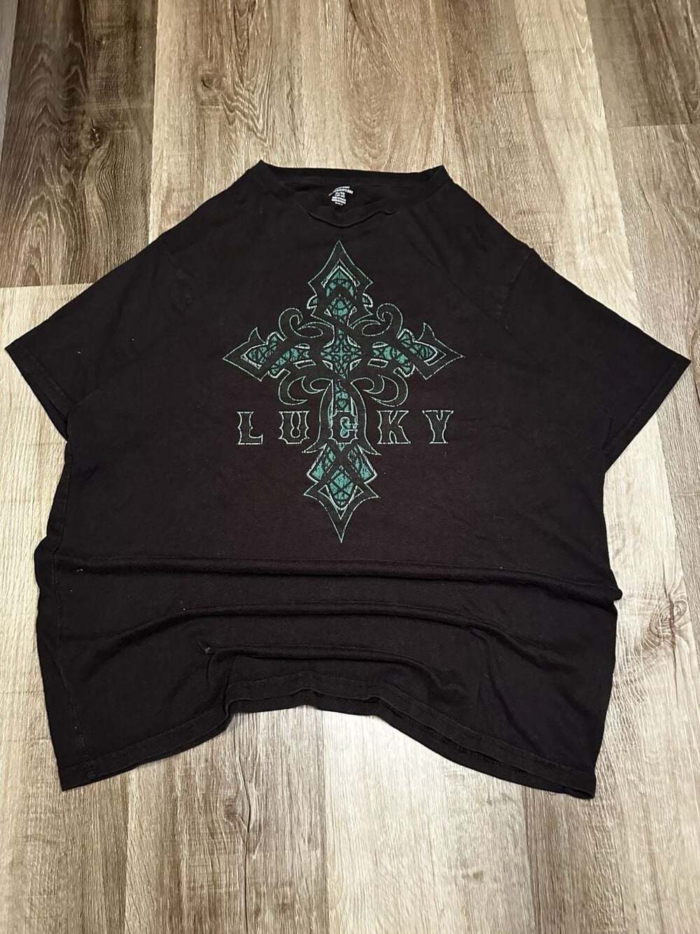 Y2K St. Patrick's Day Lucky Celtic Cross Graphic T-Shirt